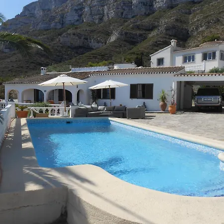 Piscine Pr - Vue *